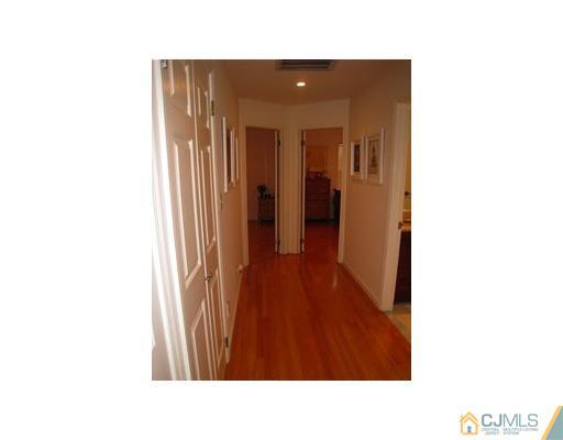 4001 Springbrook Drive Edison, NJ 08820 - Photo 9 of 11
