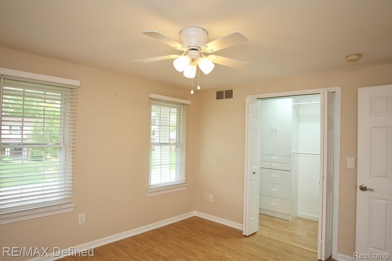 943 Downhill Lane Rochester, MI 48307 - Photo 31 of 43 AJ5E0743.jpg