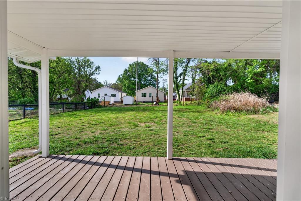 811 Vail Avenue High Point, NC 27260 - Photo 5 of 28 Deck