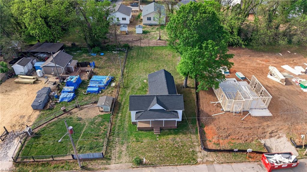 811 Vail Avenue High Point, NC 27260 - Photo 7 of 28