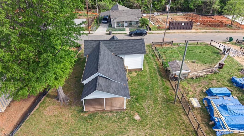 811 Vail Avenue High Point, NC 27260 - Photo 8 of 28