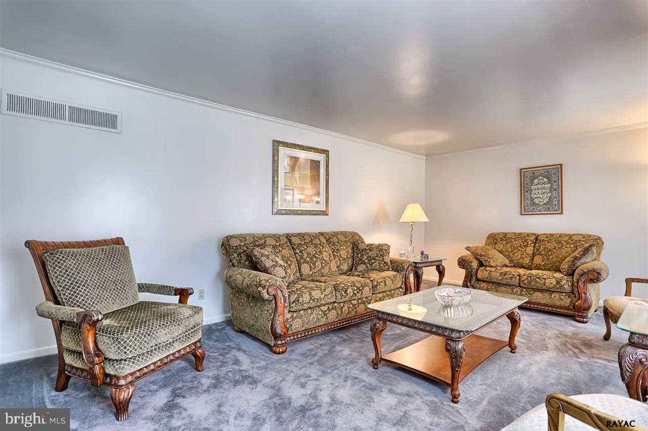 750 Plymouth Road York, PA 17402 - Photo 6 of 36 Gallery Image 6