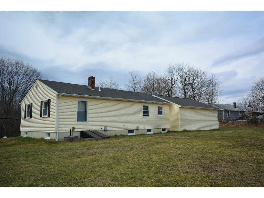 22 Harvey Road Londonderry, NH 03053 - Photo 3 of 13