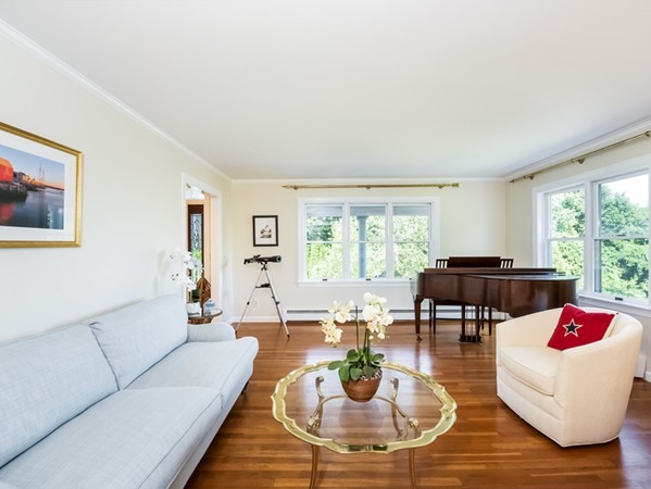 3 Beacon Hill Road Marblehead, MA 01945 - Photo 7 of 22 Gallery Image 7