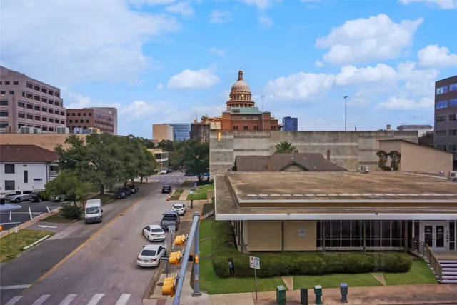 $2,850 | 1212 Guadalupe Street, Unit 402, Austin, TX 78701