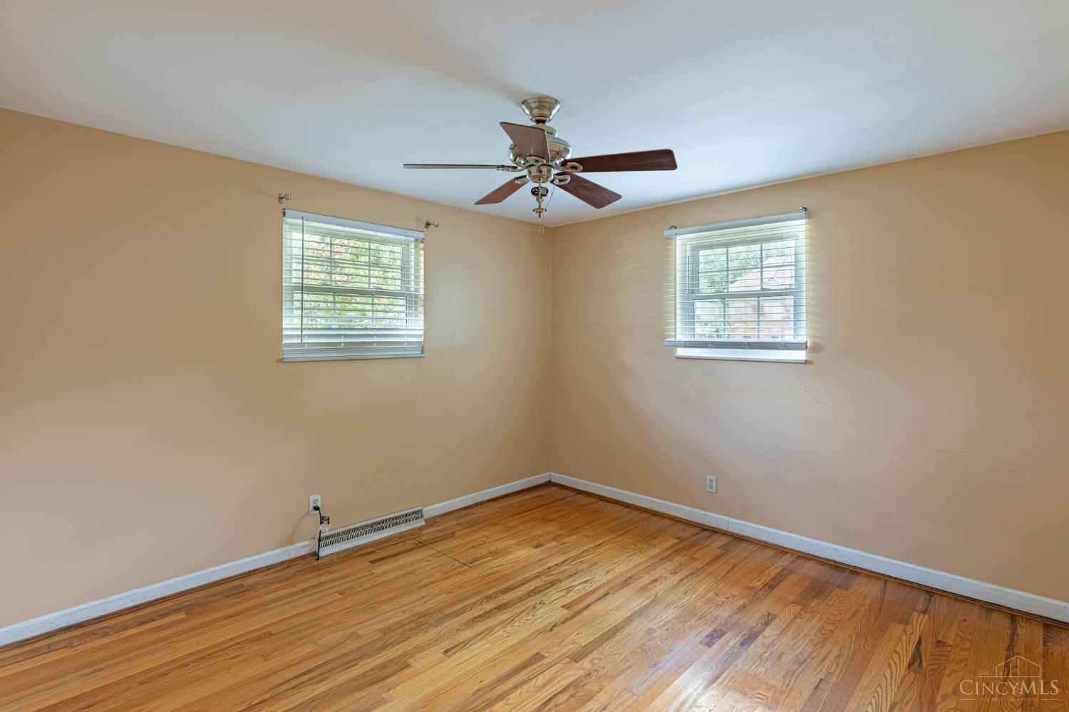 567 Lang Road Cincinnati, OH 45244 - Photo 20 of 35