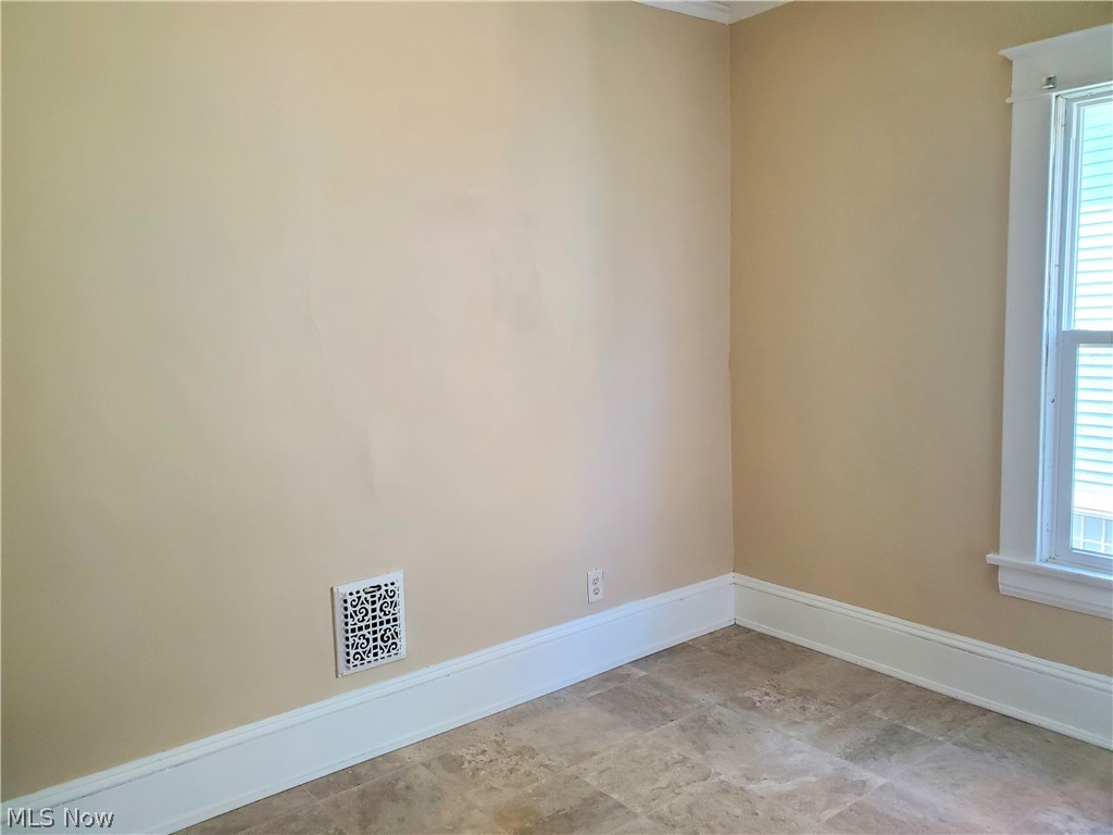 309 West Prospect Road Ashtabula, OH 44004 - Photo 21 of 23