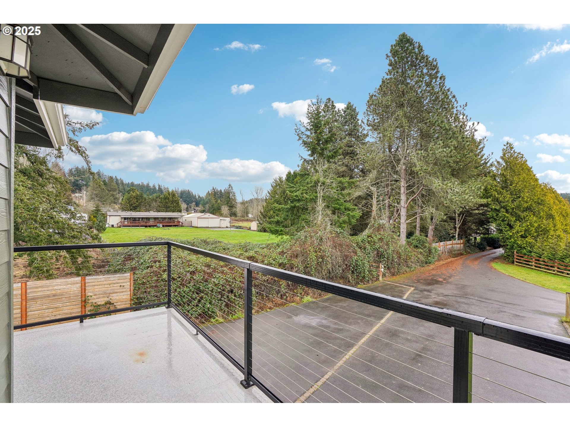 18147 Southeast Troge Road Damascus, OR 97089 - Photo 27 of 45 a view of balcony with furniture