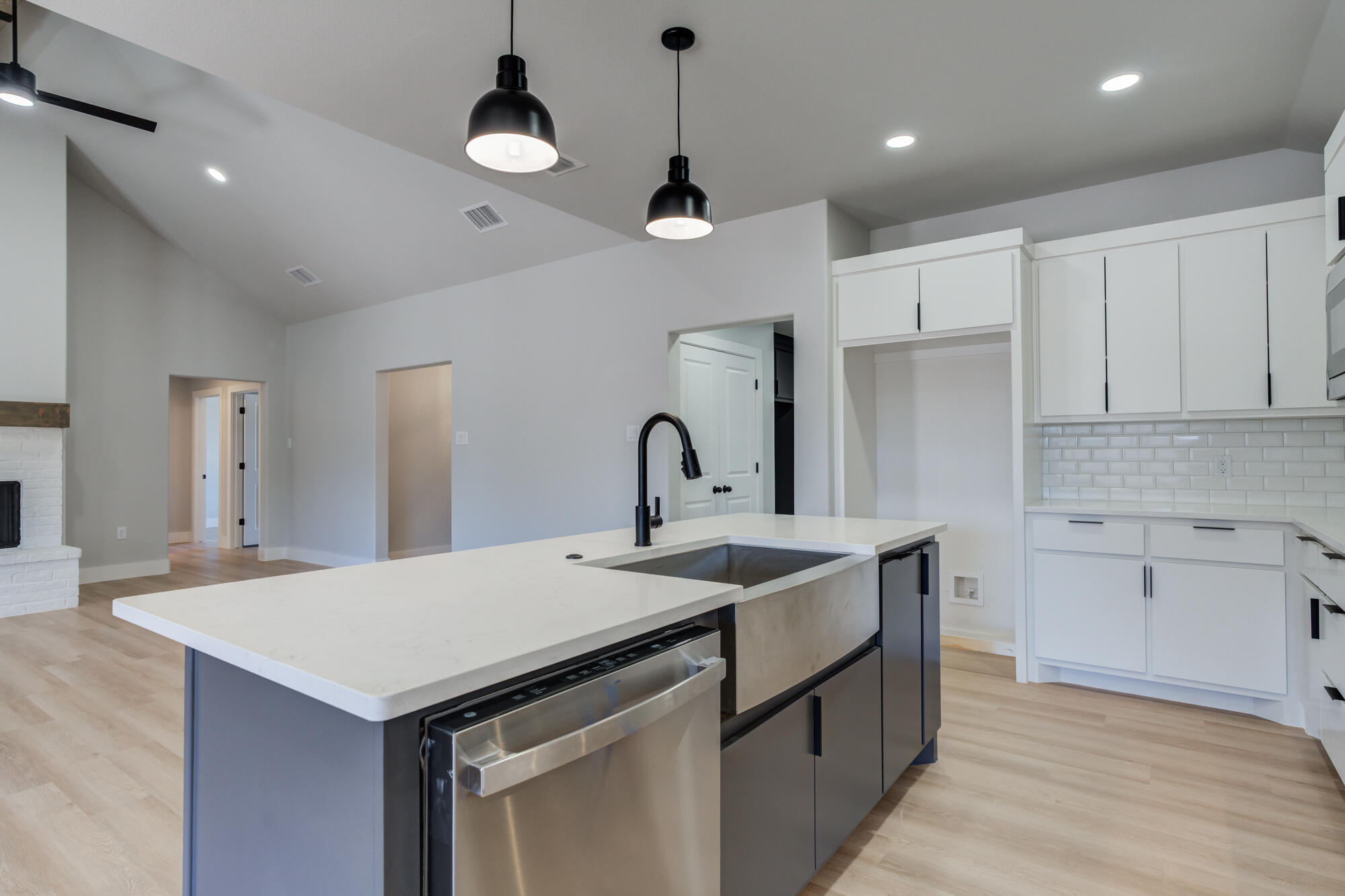 2915 135th Street Lubbock, TX 79423 - Photo 21 of 50 DSC02406_07_08_09_10