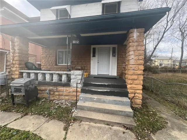$179,950 | 3012 College Avenue, Kansas City, MO 64128