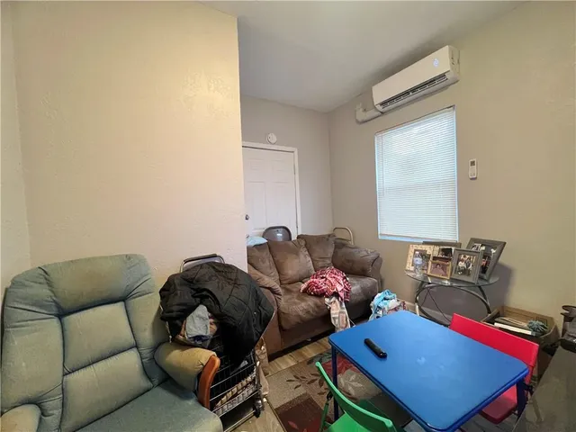 $179,950 | 3012 College Avenue, Kansas City, MO 64128