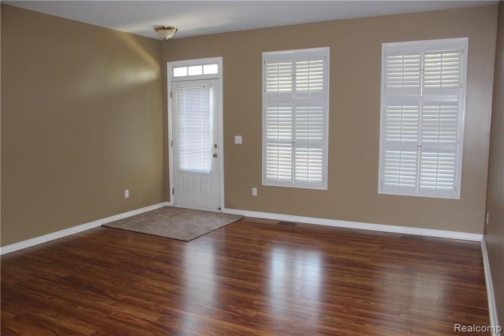 348 Filmore Street, Unit 142 Canton, MI 48188 - Photo 5 of 28