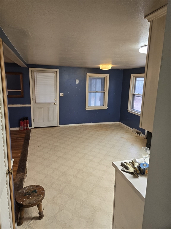 78 Old Farm Road Mansfield, MA 02048 - Photo 6 of 17