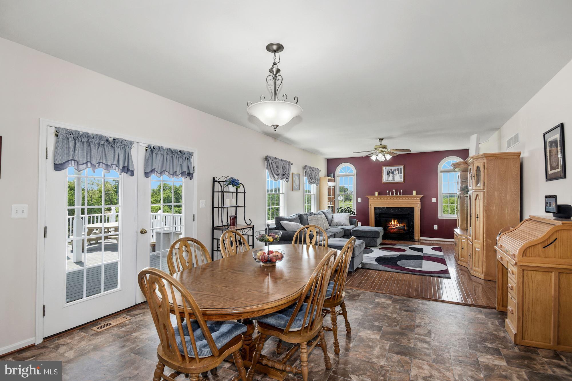 3221 Coon Club Road Hampstead, MD 21074 - Photo 23 of 58 Breakfast Rm & Family Rm