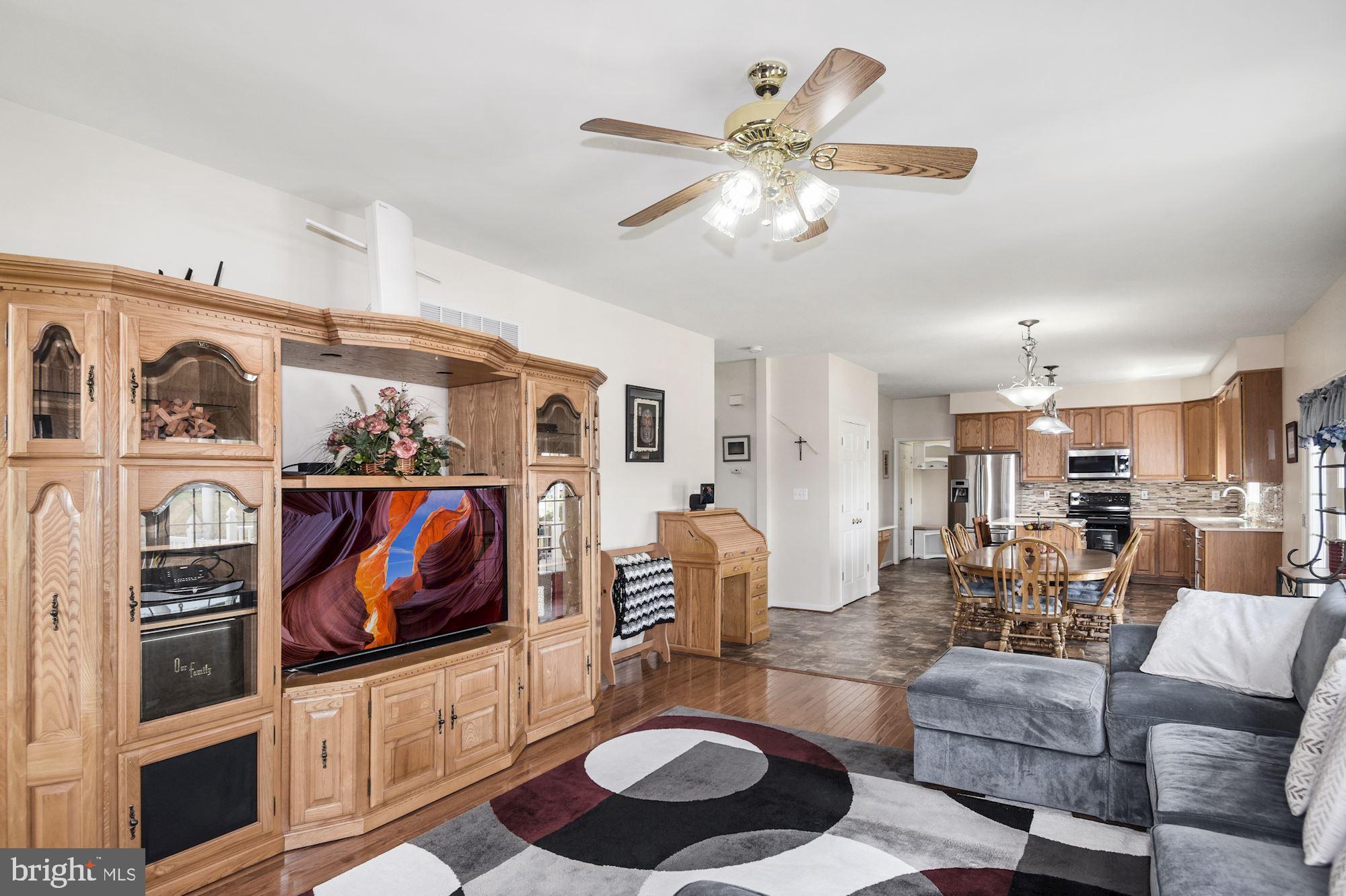 3221 Coon Club Road Hampstead, MD 21074 - Photo 27 of 58 Family Rm