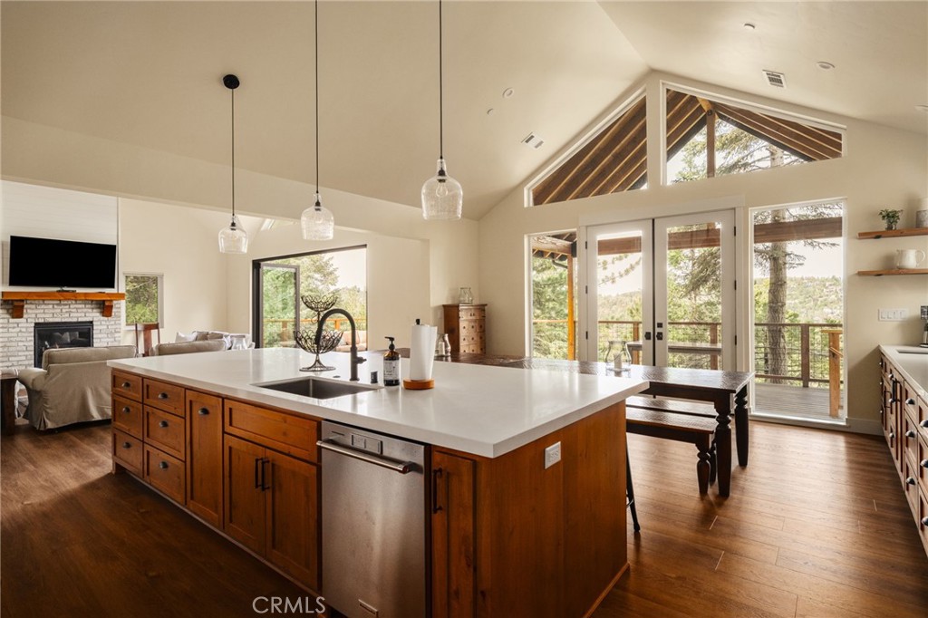 26910 Everest Road Lake Arrowhead, CA 92391 - Photo 15 of 15 Kitchen island open floor plan
