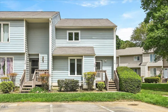 $235,000 | 250 South Estes Drive, Unit 115, Chapel Hill, NC 27514