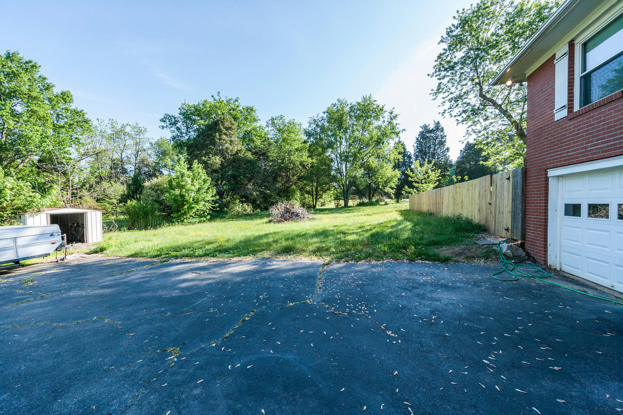 7212 Fairlane Road Powell, TN 37849 - Photo 2 of 35 _97N4165w