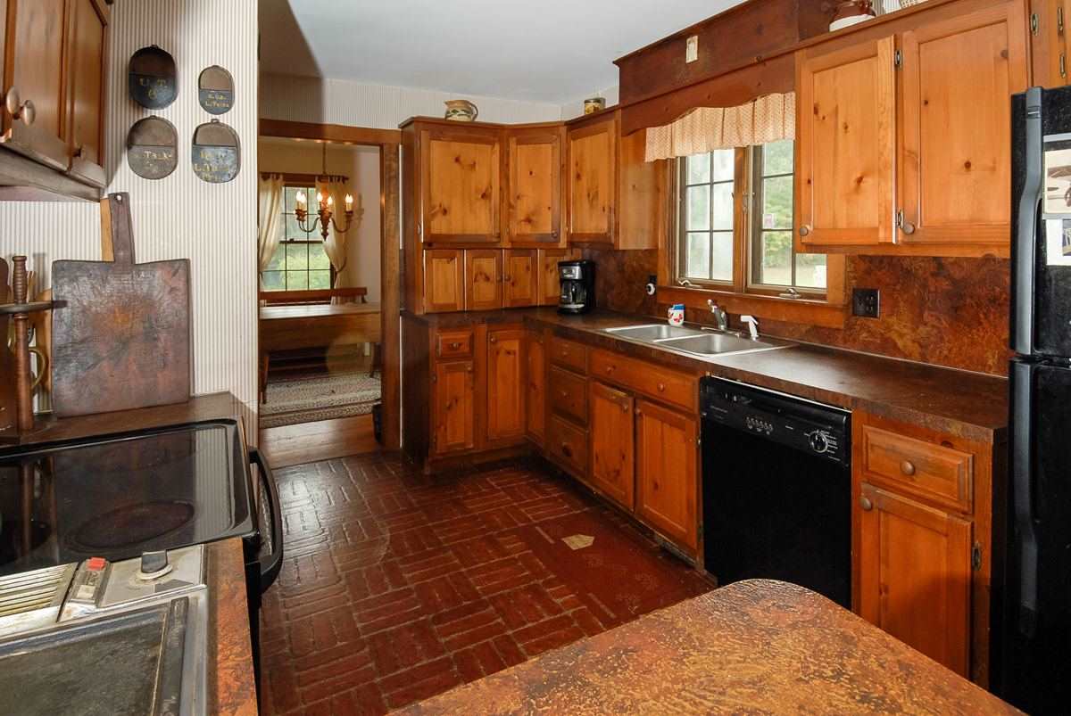 1077 S Road Hopkinton, NH 03229 - Photo 11 of 35 Gallery Image 11