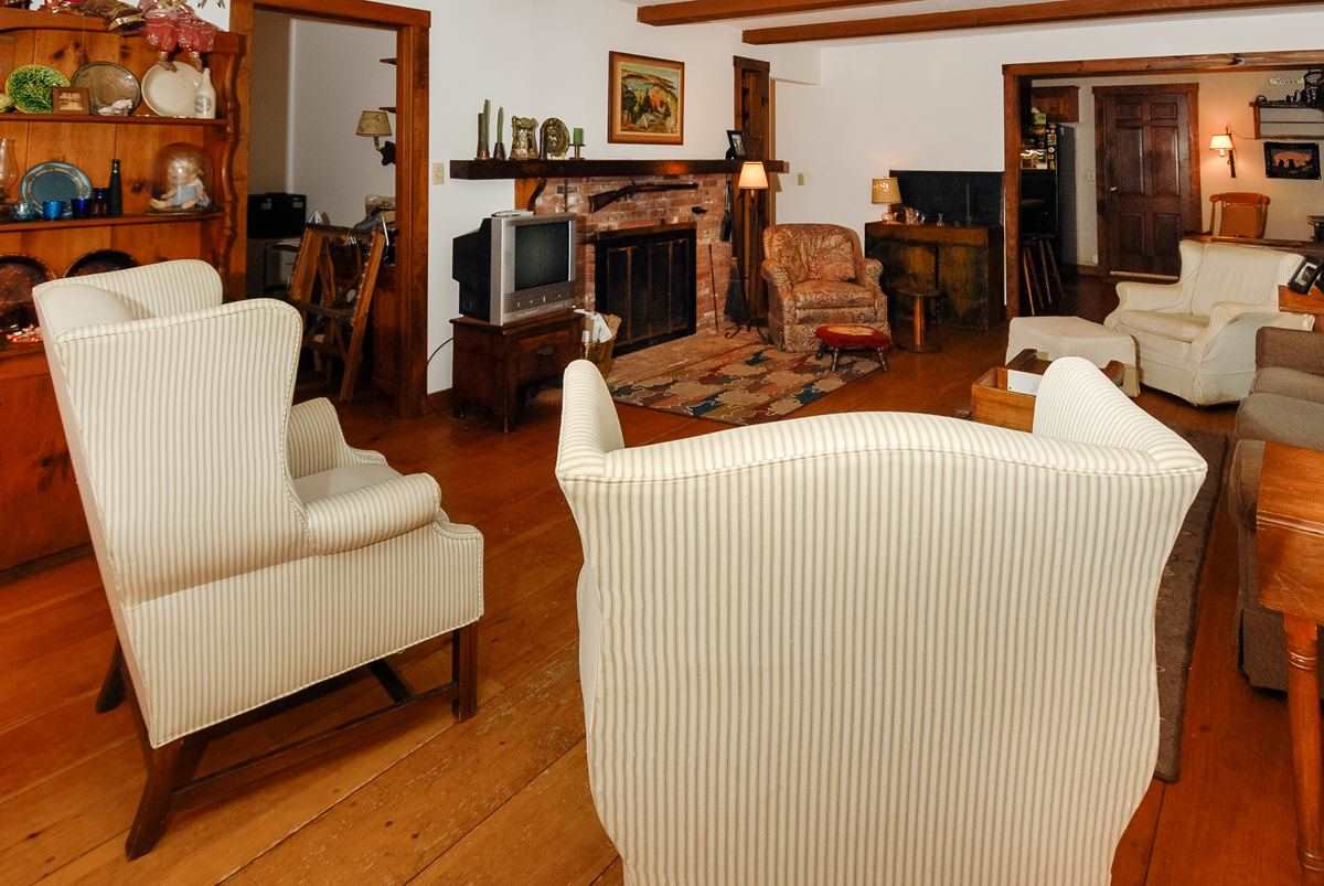 1077 S Road Hopkinton, NH 03229 - Photo 4 of 35 Gallery Image 4