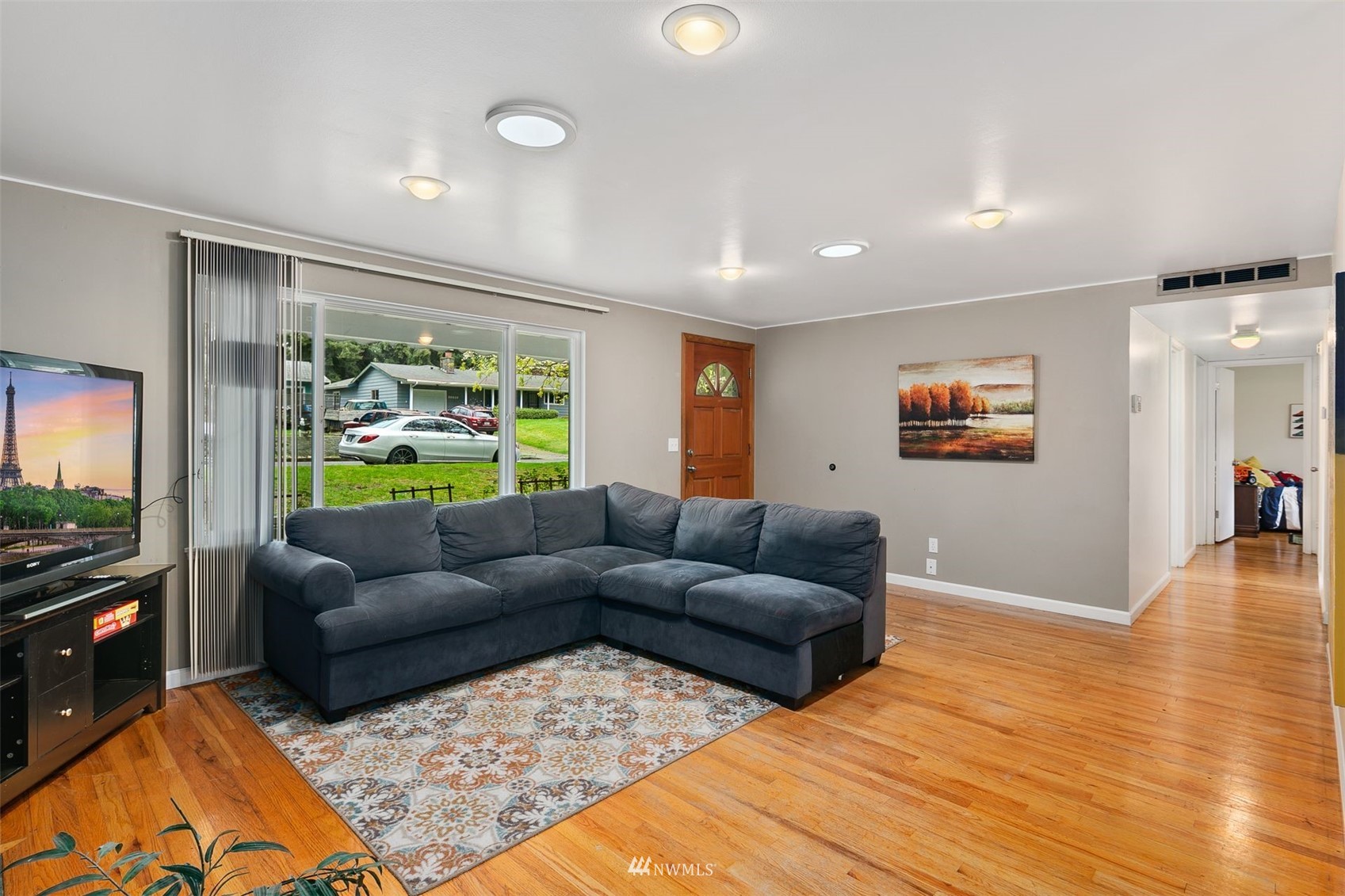 30811 7th Avenue Southwest Federal Way, WA 98023 - Photo 3 of 15
