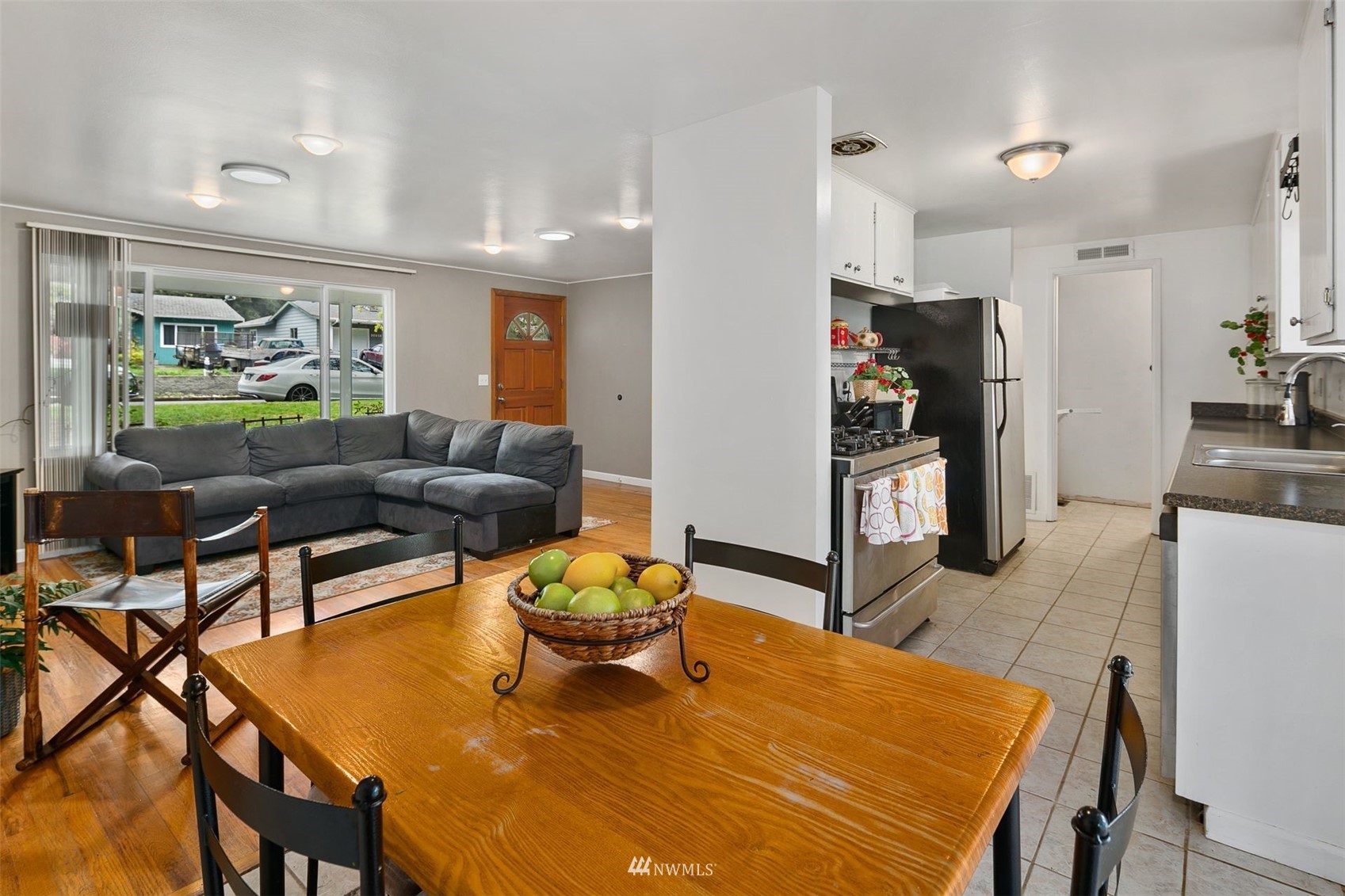 30811 7th Avenue Southwest Federal Way, WA 98023 - Photo 6 of 15