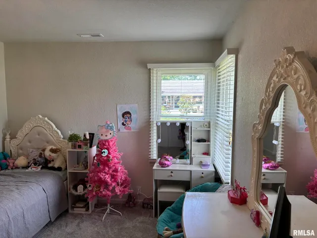 $225,000 | 122 Paint Creek Lane, Carmi, IL 62821