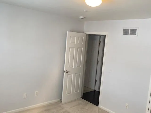 $3,000 | 119 West Oakbrook Drive, Ann Arbor, MI 48103