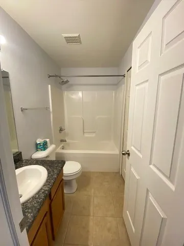 $3,000 | 119 West Oakbrook Drive, Ann Arbor, MI 48103