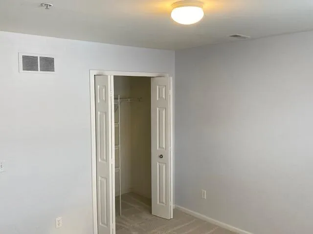 $3,000 | 119 West Oakbrook Drive, Ann Arbor, MI 48103