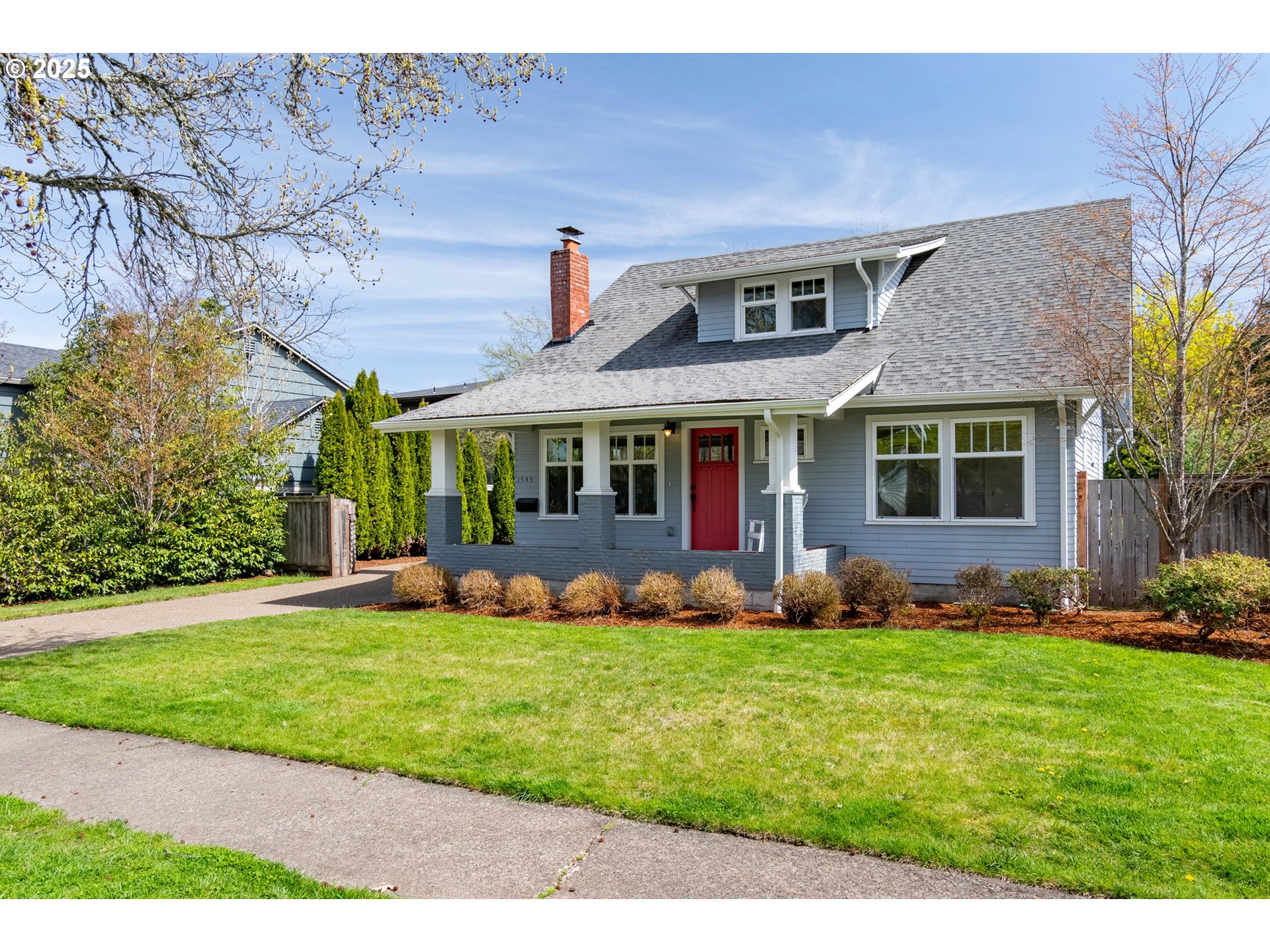 1545 Villard Street Eugene, OR 97403 - Photo 2 of 44