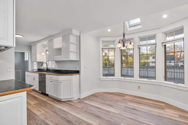 $515,000 | 17 Barrett Street, South Burlington, VT 05403