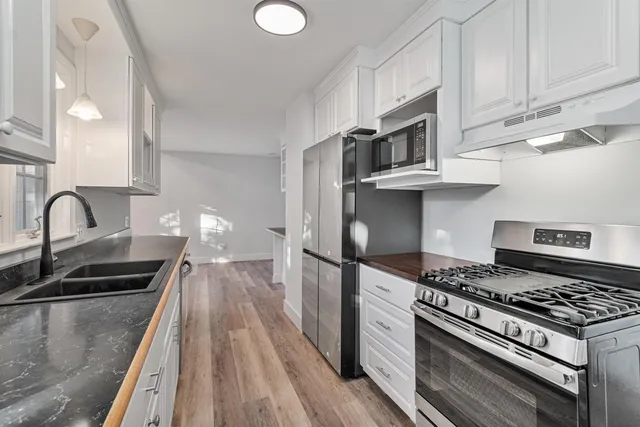 $515,000 | 17 Barrett Street, South Burlington, VT 05403