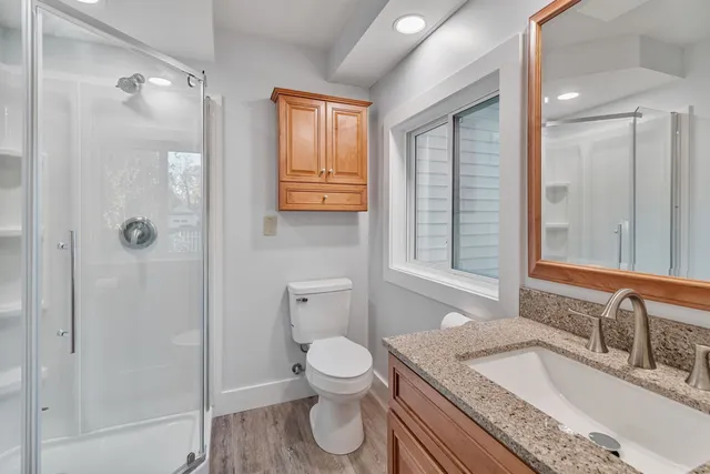 $515,000 | 17 Barrett Street, South Burlington, VT 05403