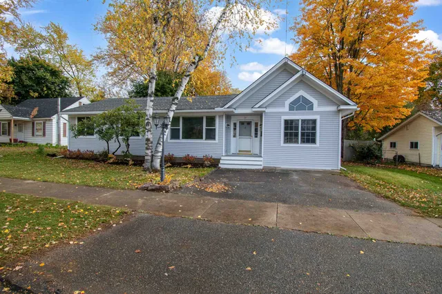 $515,000 | 17 Barrett Street, South Burlington, VT 05403