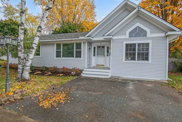 $515,000 | 17 Barrett Street, South Burlington, VT 05403
