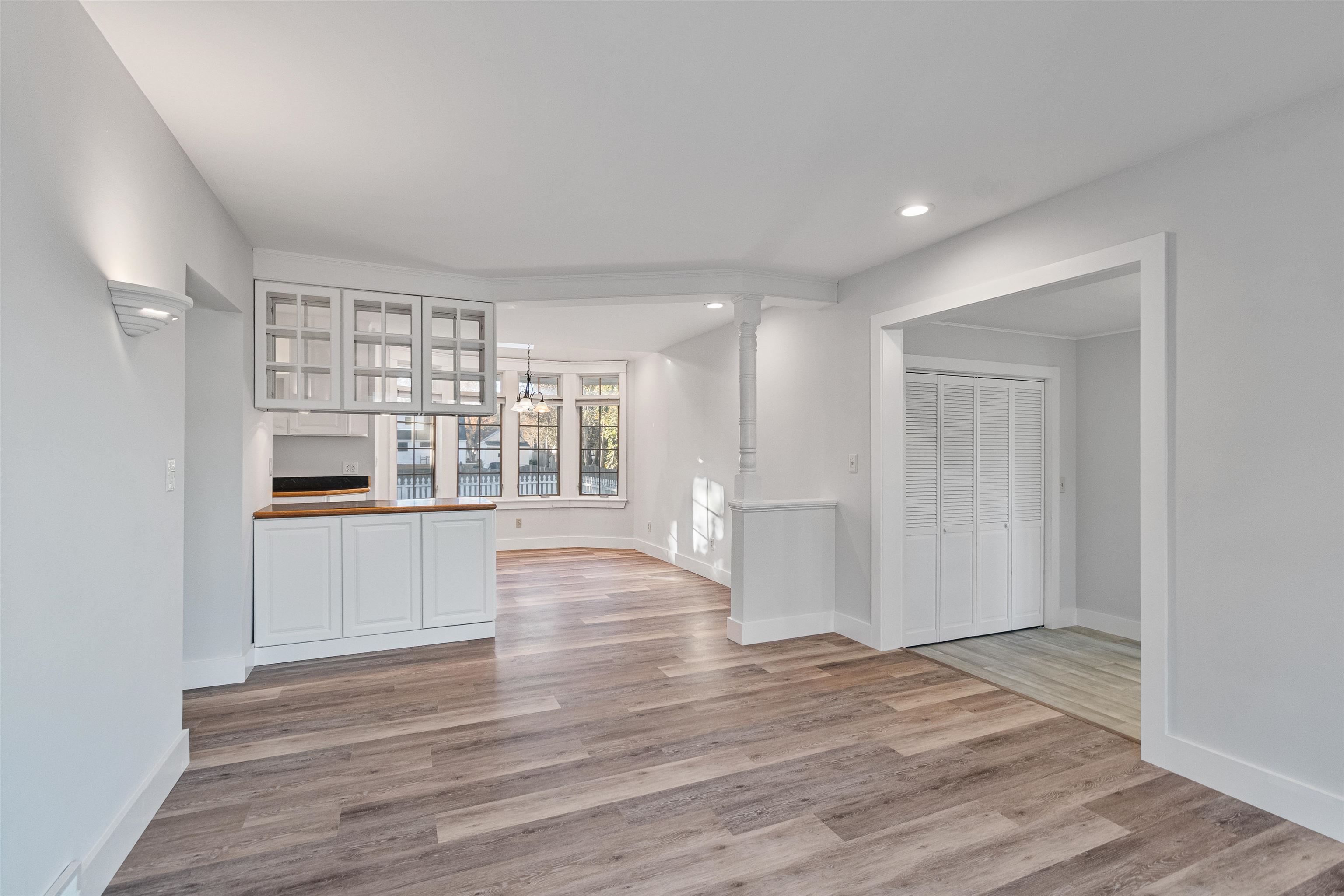 17 Barrett Street South Burlington, VT 05403 - Photo 8 of 41