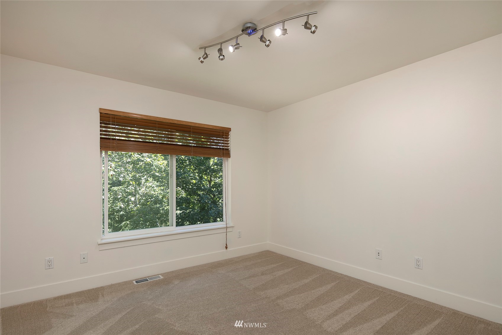 17502 86th Avenue Northeast Bothell, WA 98011 - Photo 23 of 39 Gallery Image 23