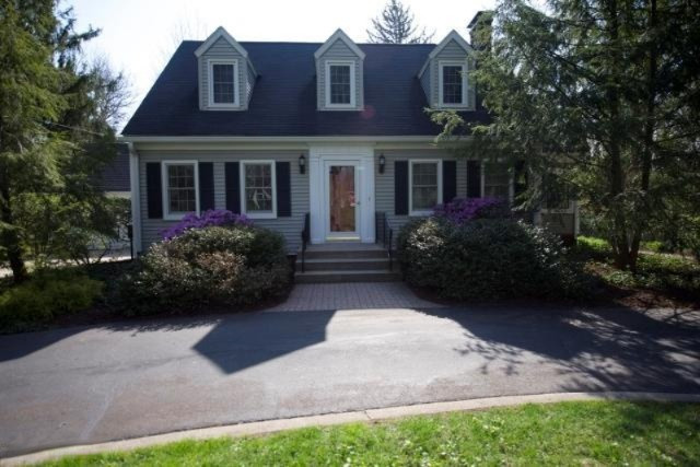 811 Topinabee Road Niles, MI 49120 - Photo 10 of 81 DSC_6267 (640x427)