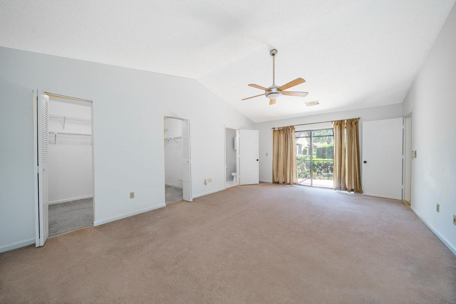 23349 Barlake Drive, Unit 32 Boca Raton, FL 33433 - Photo 14 of 41 23349 Barlake Dr Boca Raton FL-large-011