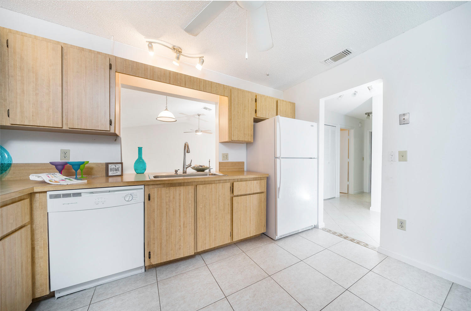 23349 Barlake Drive, Unit 32 Boca Raton, FL 33433 - Photo 8 of 41 23349 Barlake Dr Boca Raton FL-large-004
