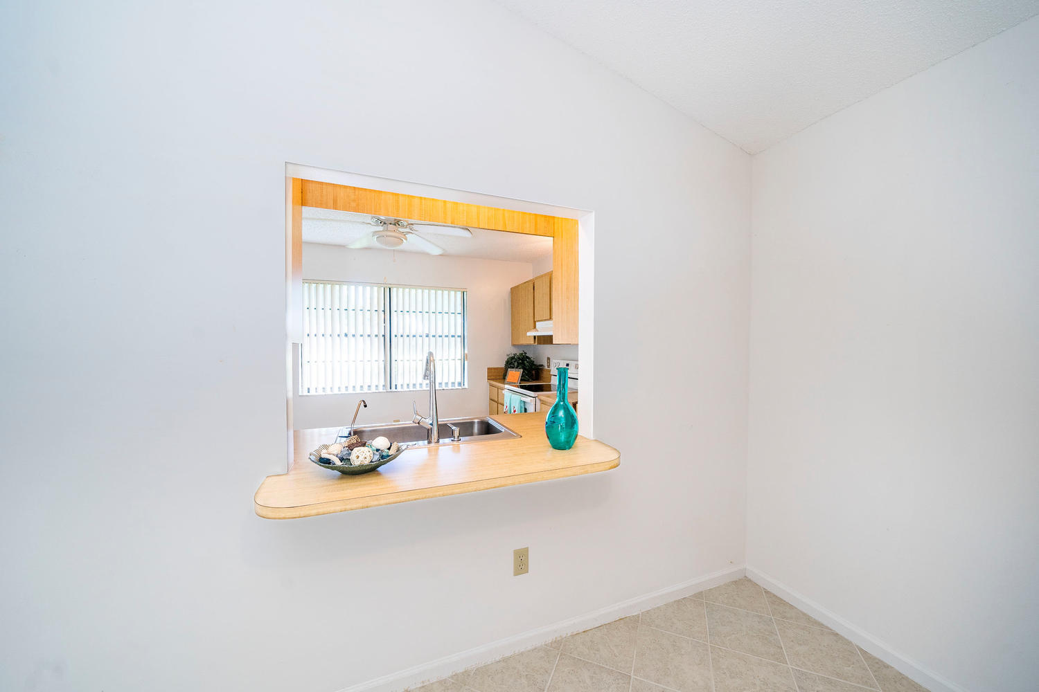 23349 Barlake Drive, Unit 32 Boca Raton, FL 33433 - Photo 9 of 41 23349 Barlake Dr Boca Raton FL-large-007
