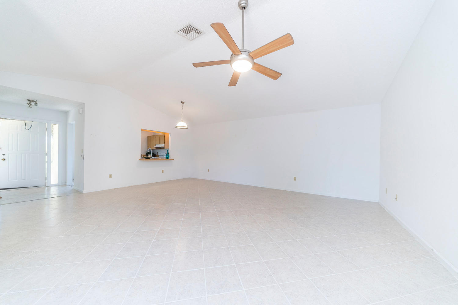 23349 Barlake Drive, Unit 32 Boca Raton, FL 33433 - Photo 10 of 41 23349 Barlake Dr Boca Raton FL-large-006