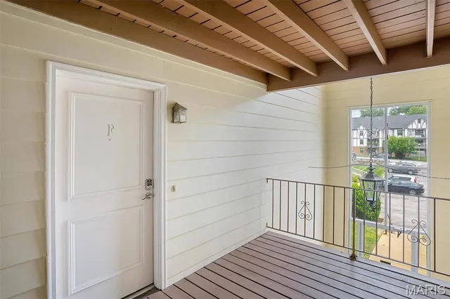 $135,000 | 1464 Hawks Nest Drive, Unit F, St. Charles, MO 63303