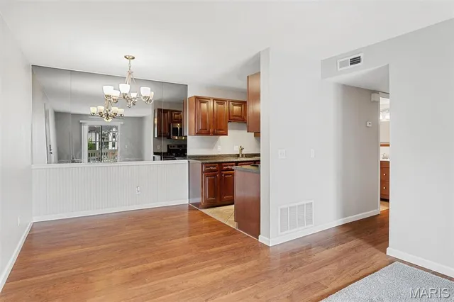 $135,000 | 1464 Hawks Nest Drive, Unit F, St. Charles, MO 63303