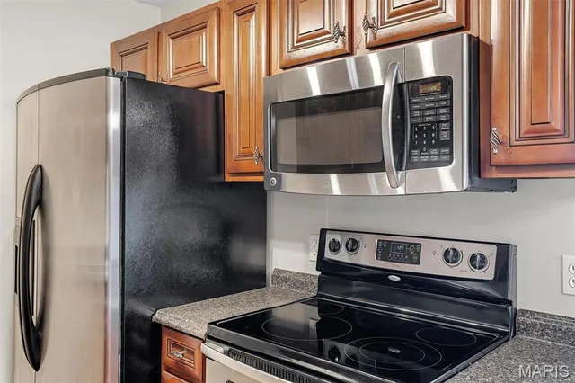 $135,000 | 1464 Hawks Nest Drive, Unit F, St. Charles, MO 63303