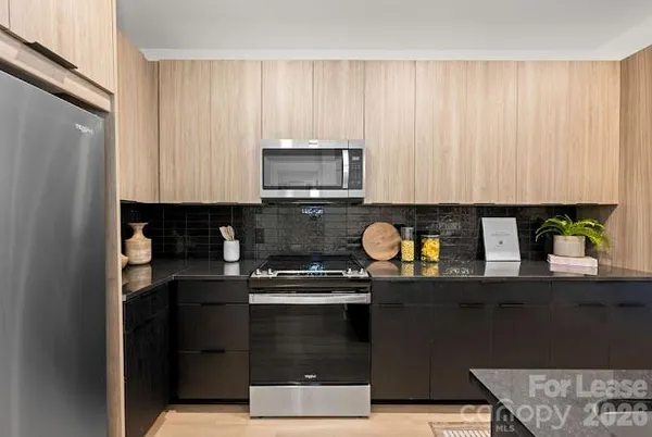 $1,876 | 536 West Tremont Avenue, Unit A3, Charlotte, NC 28203