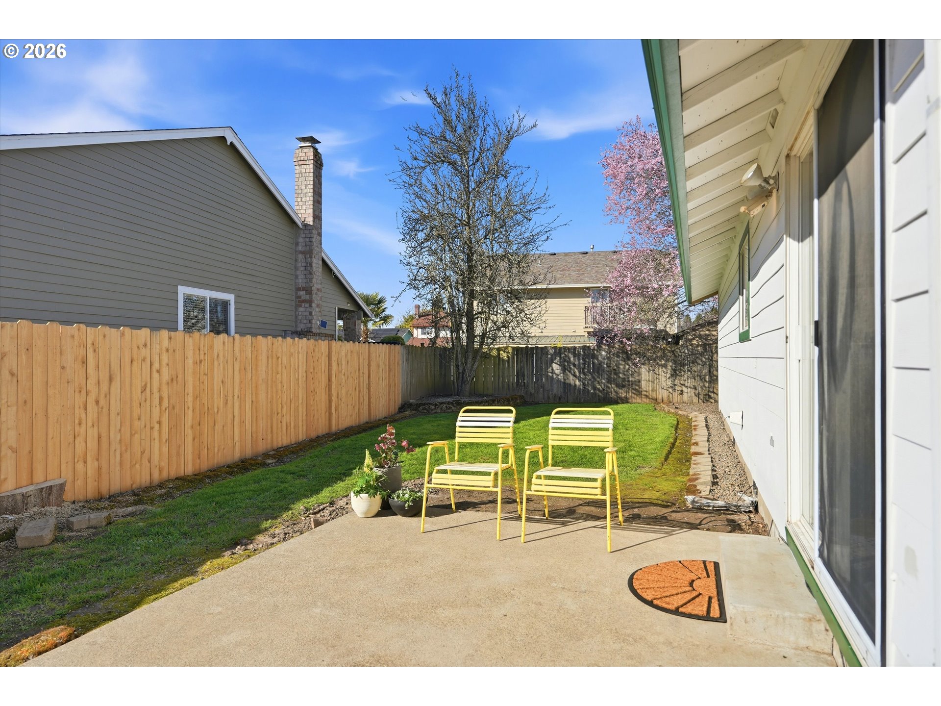 1255 Southwest 217th Avenue Beaverton, OR 97003 - Photo 27 of 33 a view of a backyard with plants