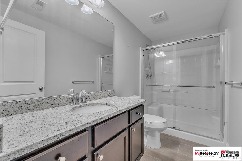 1909 Egret Pointe Howell, MI 48843 - Photo 30 of 45