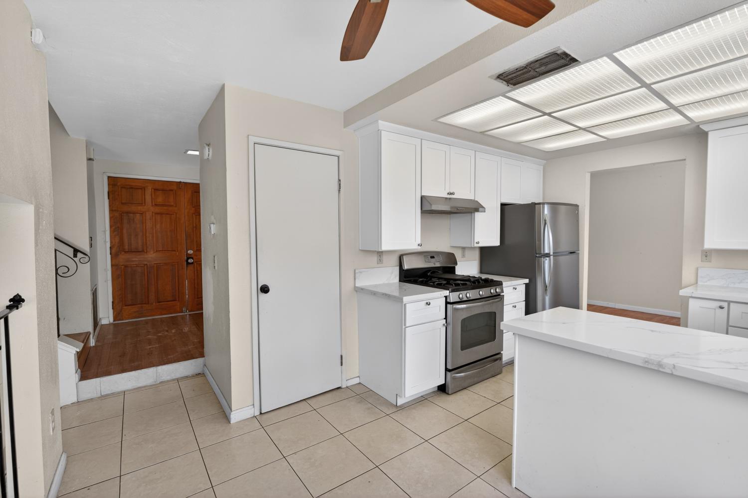 6875 Rancho Pico Way Sacramento, CA 95828 - Photo 18 of 49